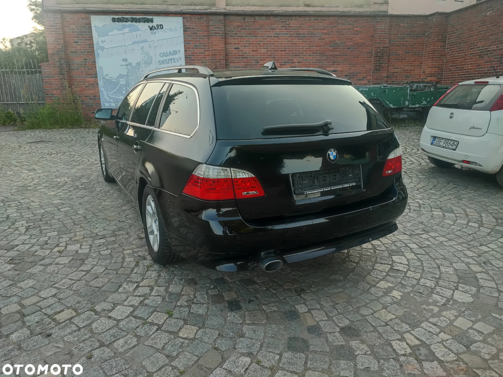 BMW Seria 5 520d Touring - 12