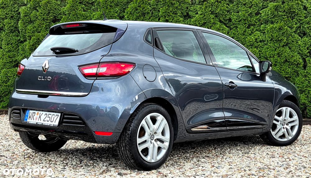 Renault Clio 1.2 16V 75 Limited - 7