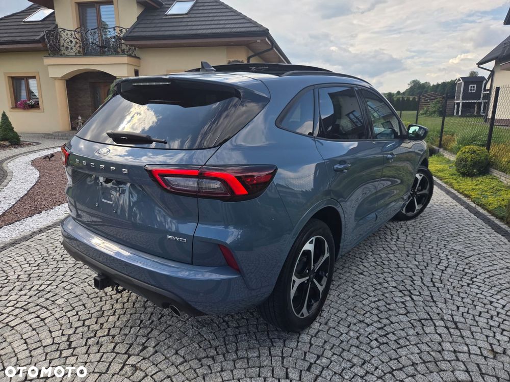 Ford Kuga 2.0 EcoBoost 4x4 Titanium - 23
