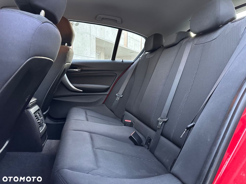 BMW Seria 1 - 22