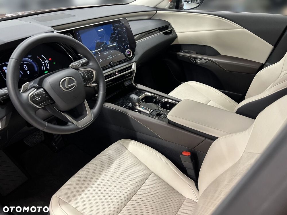 Lexus RX - 17