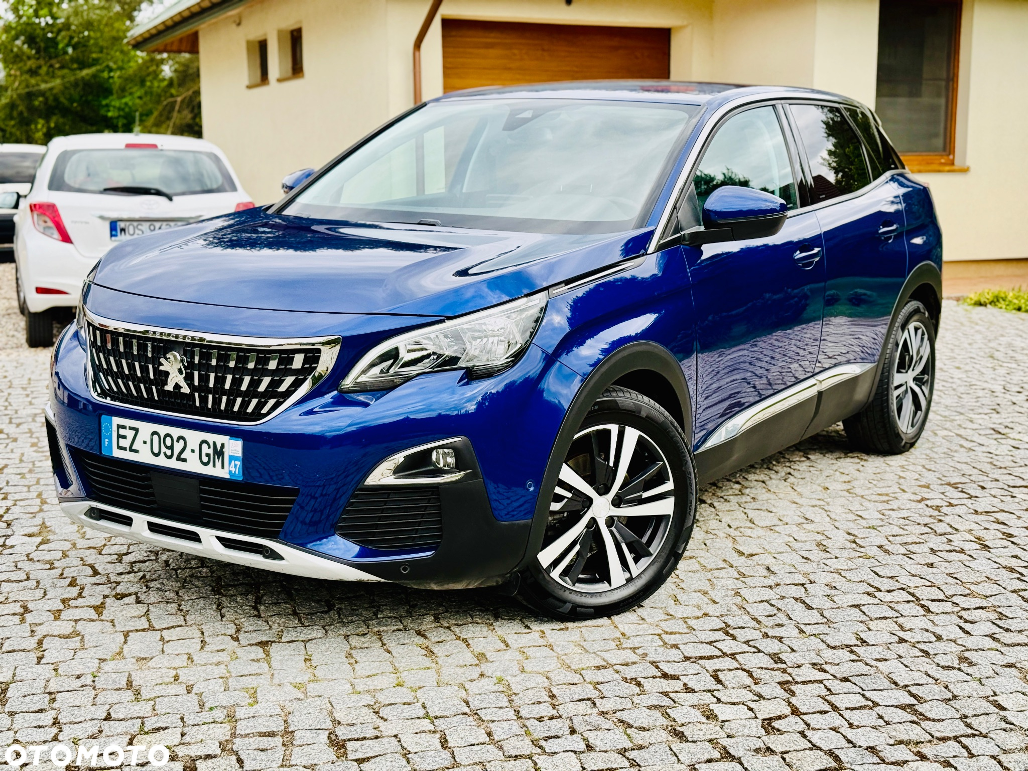 Peugeot 3008 1.5 BlueHDi Allure S&S - 12