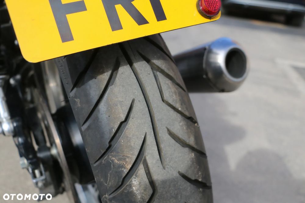 Triumph Bonneville - 6