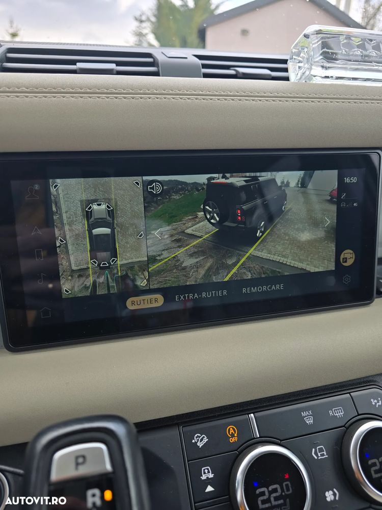 Land Rover Defender - 14