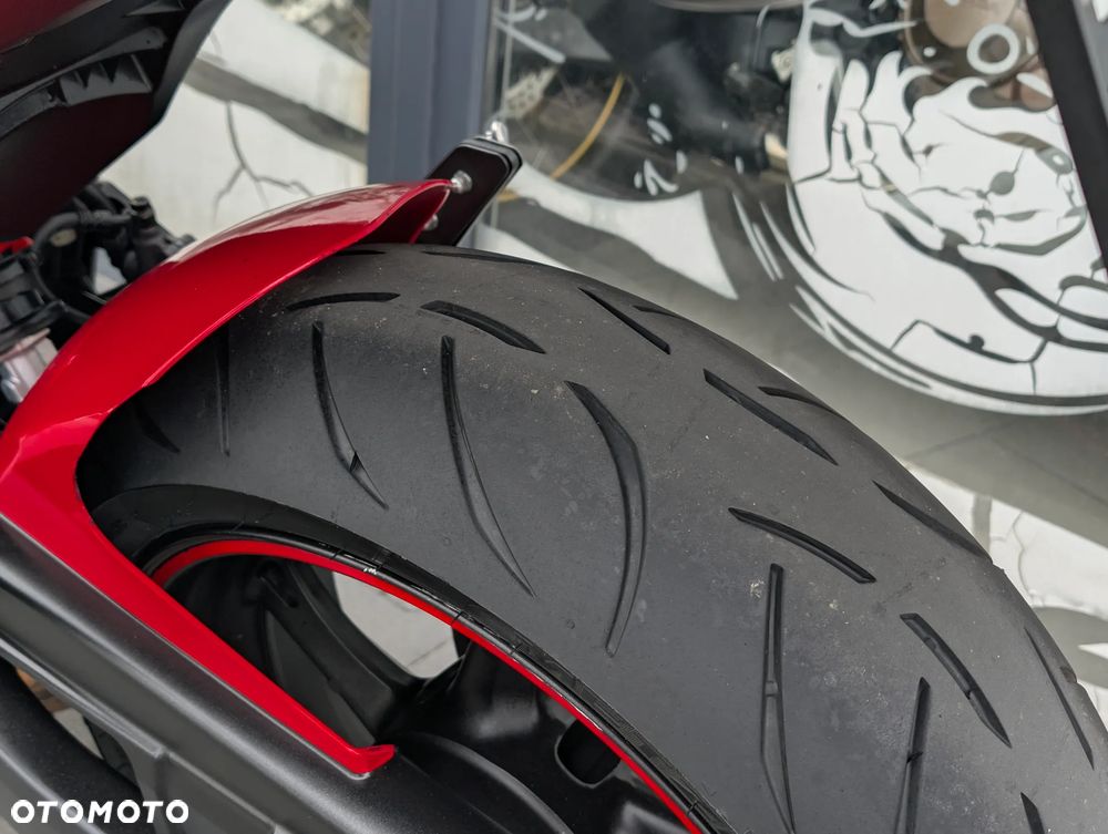 Honda CBR - 7