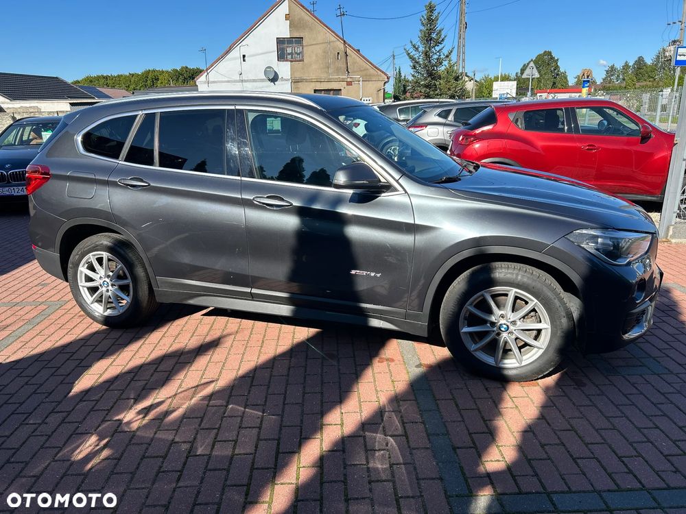 BMW X1 sDrive18d - 11