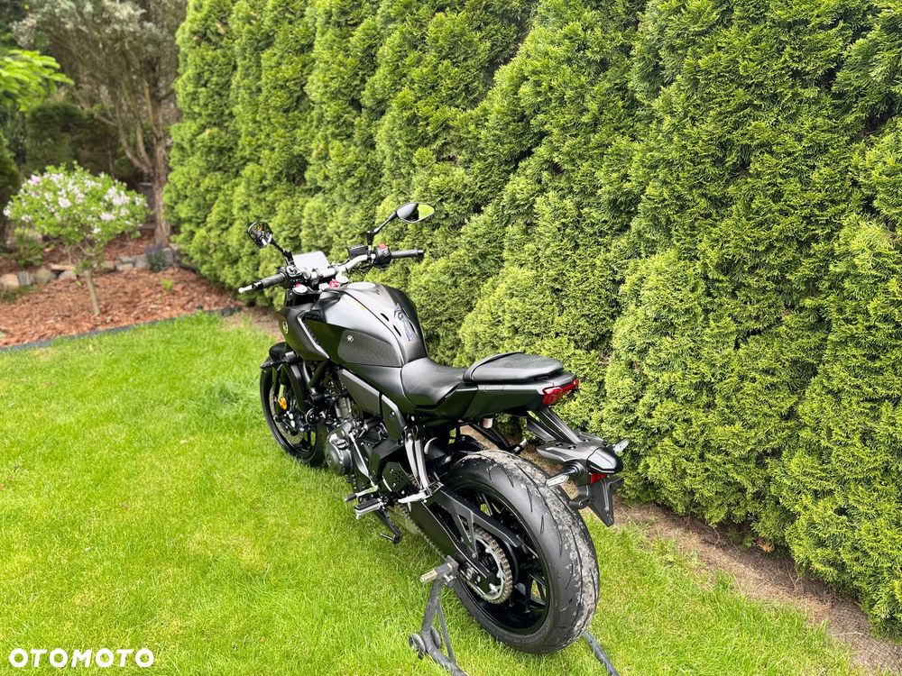 Yamaha MT - 12