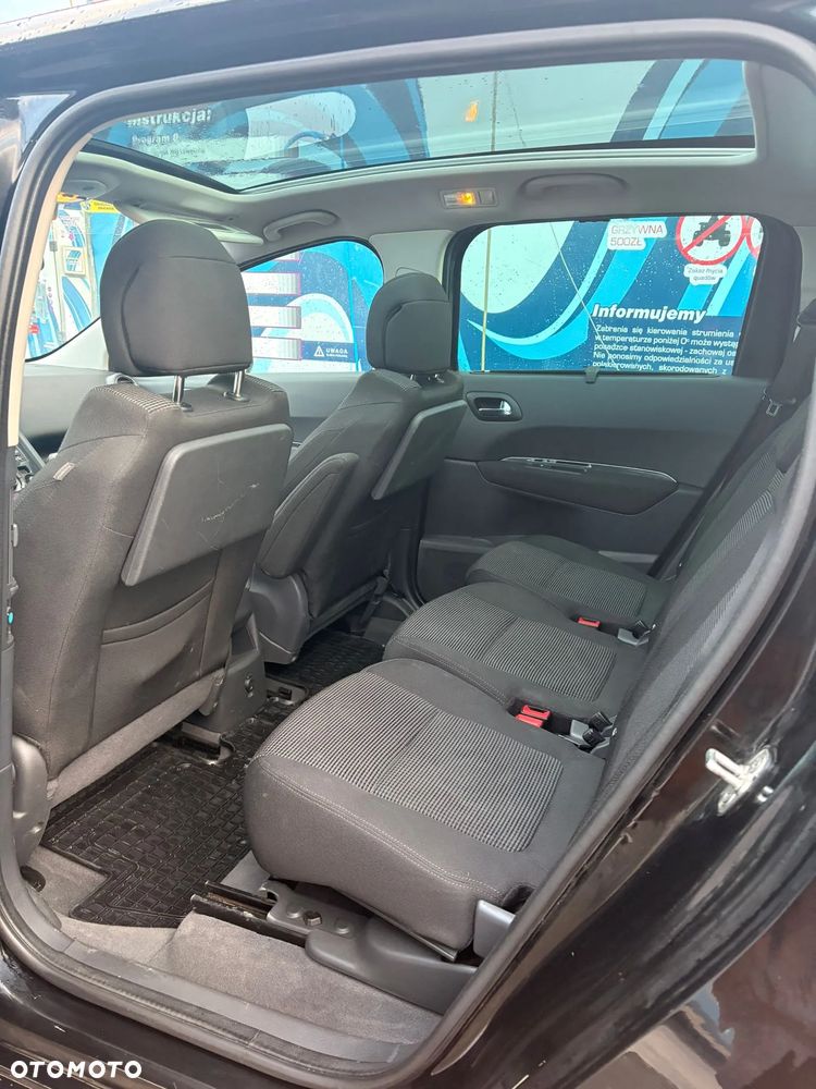 Peugeot 5008 HDI FAP 150 Family - 6