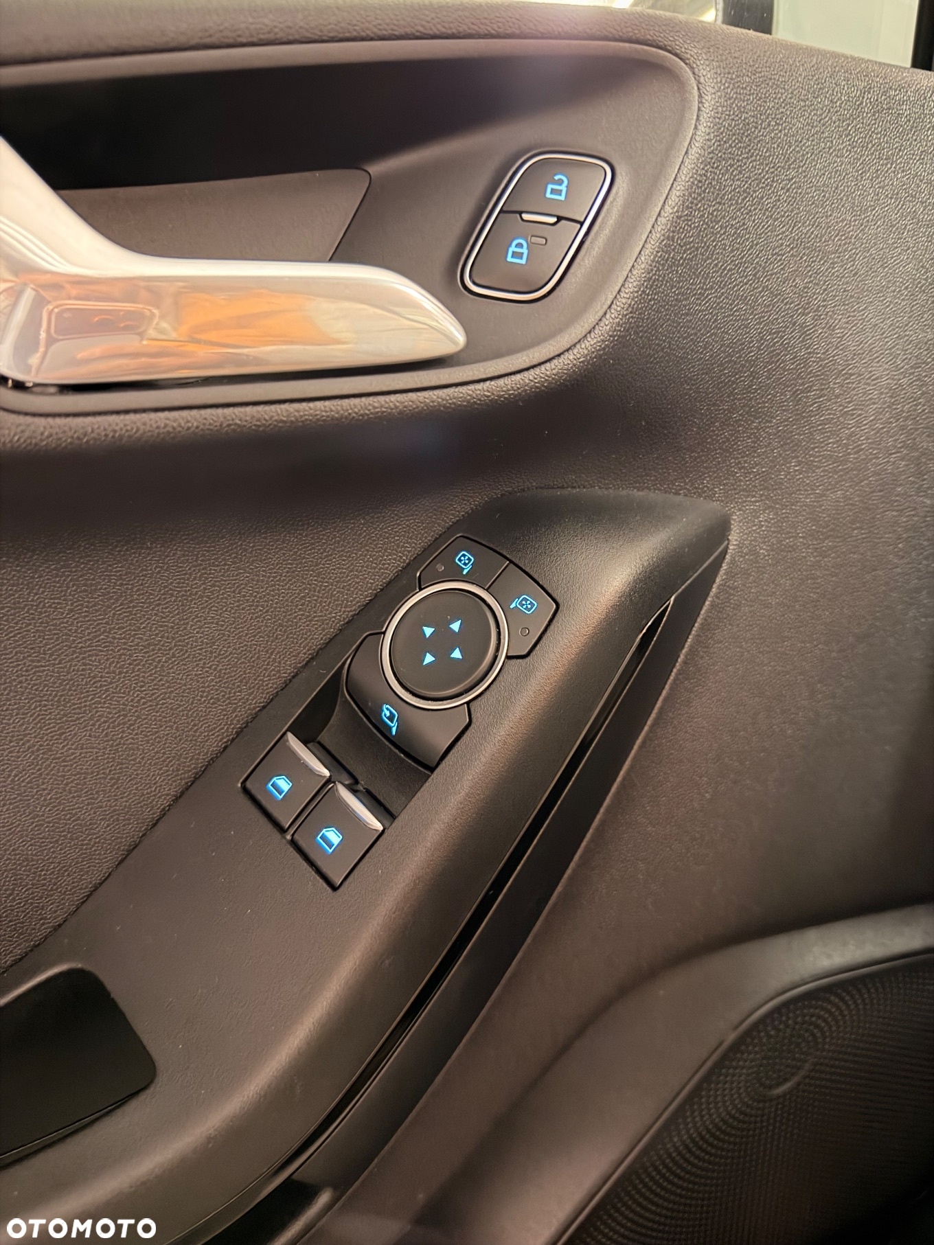 Ford Fiesta 1.1 S&S COOL&CONNECT - 33