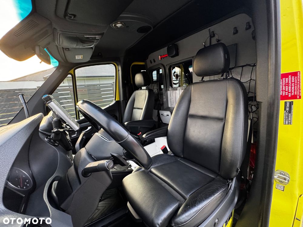 Mercedes-Benz Sprinter - 14