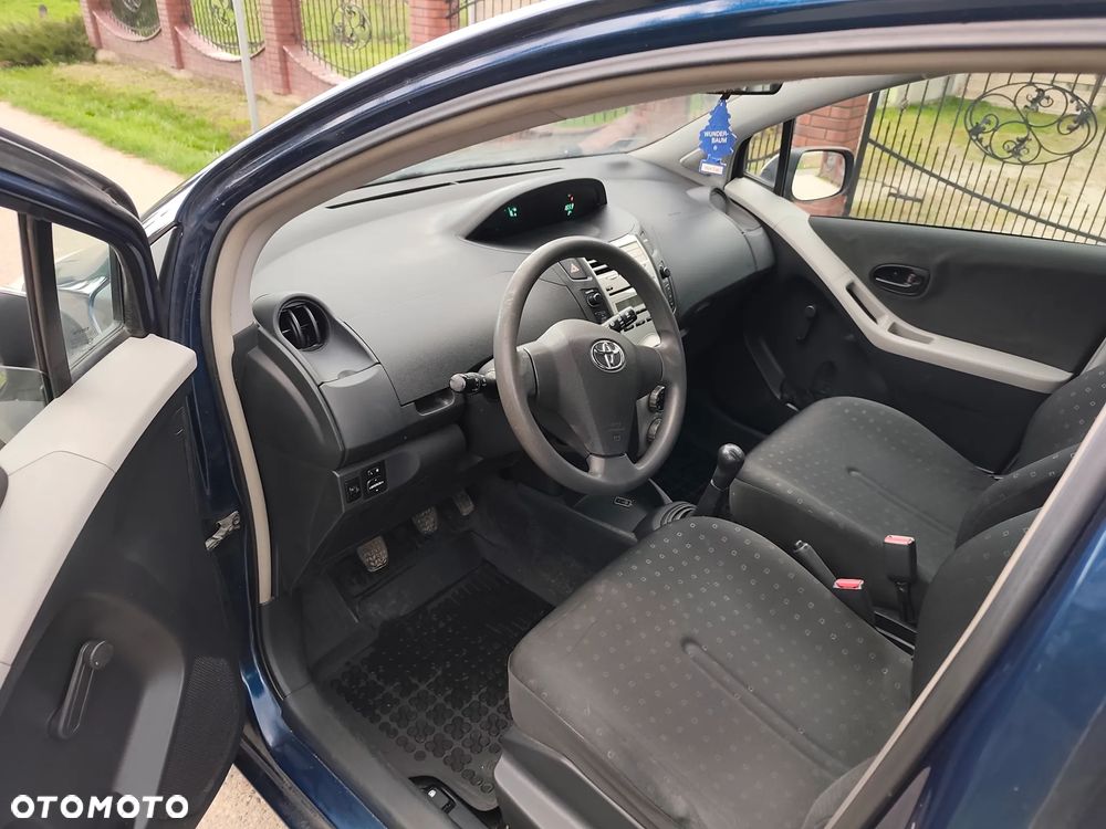 Toyota Yaris 1.0 Luna - 10