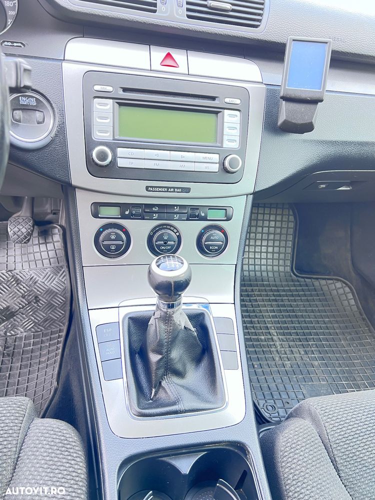 Volkswagen Passat Variant 2.0 TDI Comfortline DPF - 13