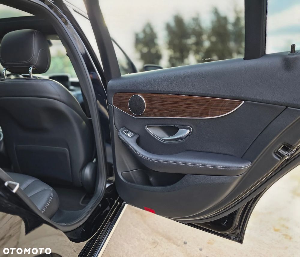 Mercedes-Benz Klasa C 300 9G-TRONIC Avantgarde - 20