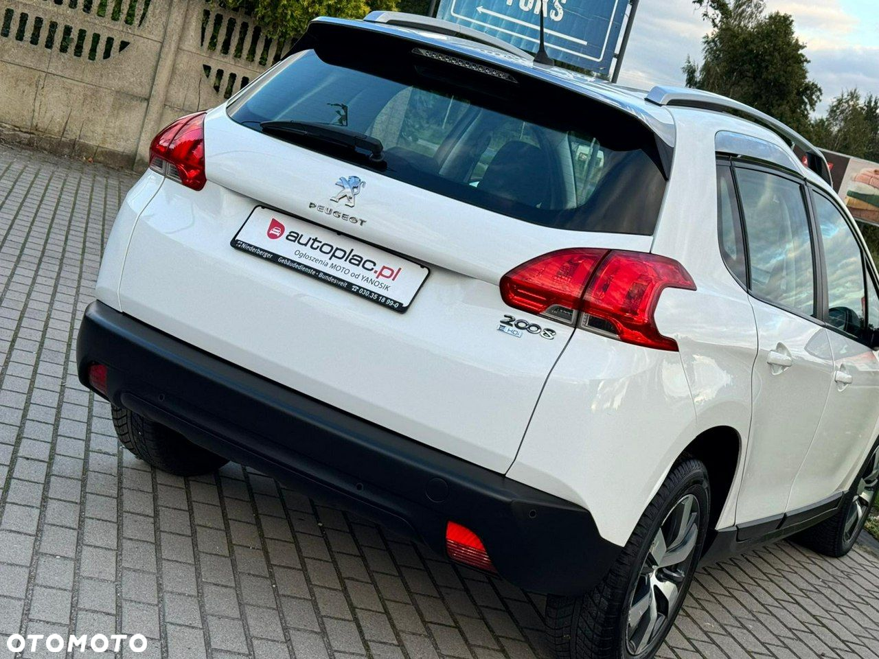 Peugeot 2008 e-HDi FAP 115 STOP & START Business-Line - 5