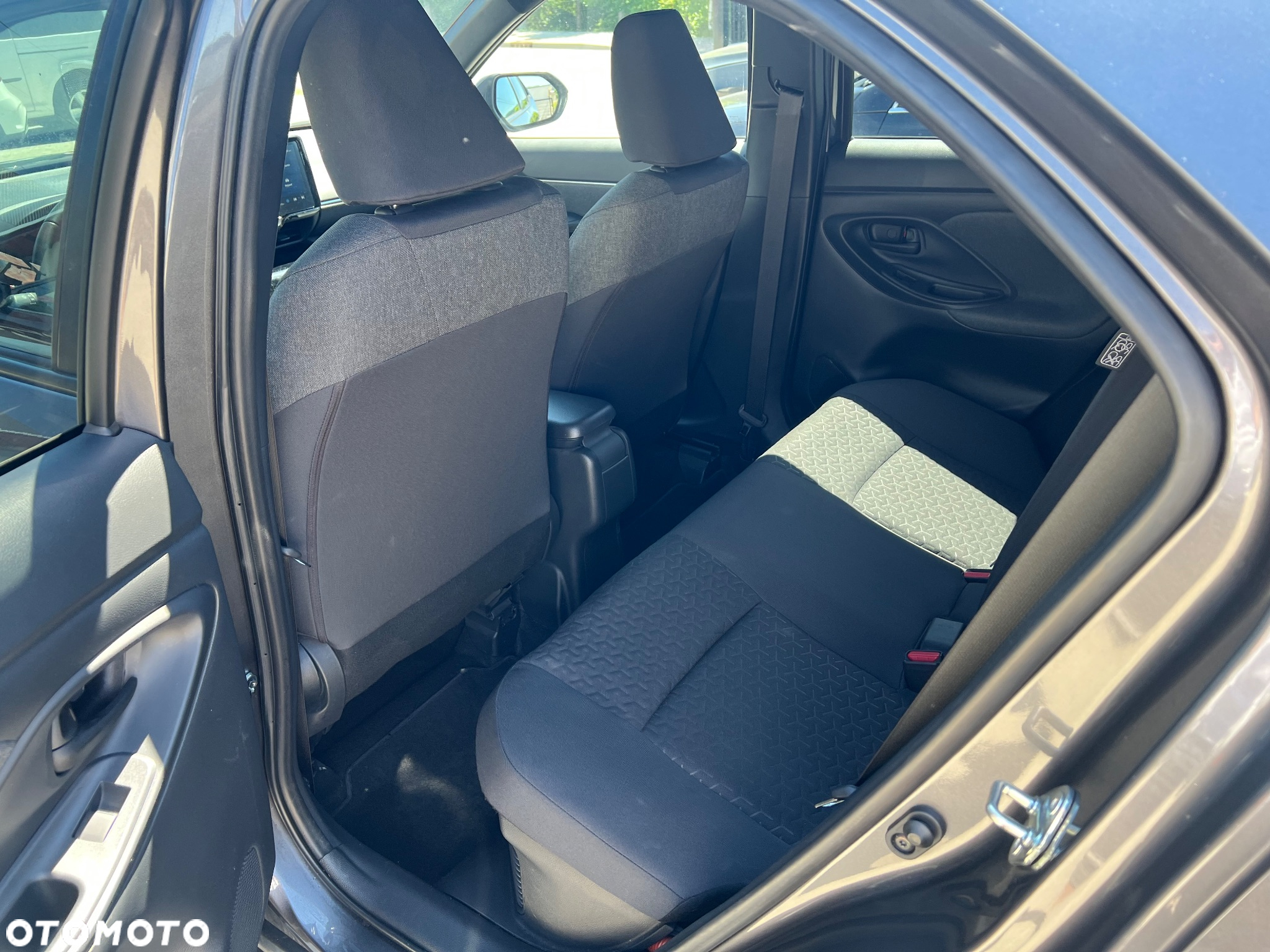 Toyota Yaris Cross Hybrid 1.5 Executive AWD - 23