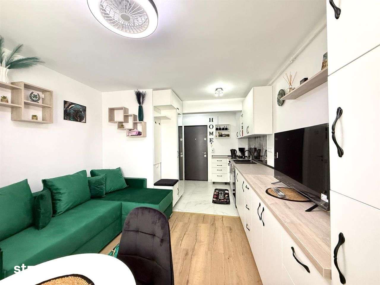 Garsoniera complet mobilata, bloc cu lift - Lazaret — fotografia 3