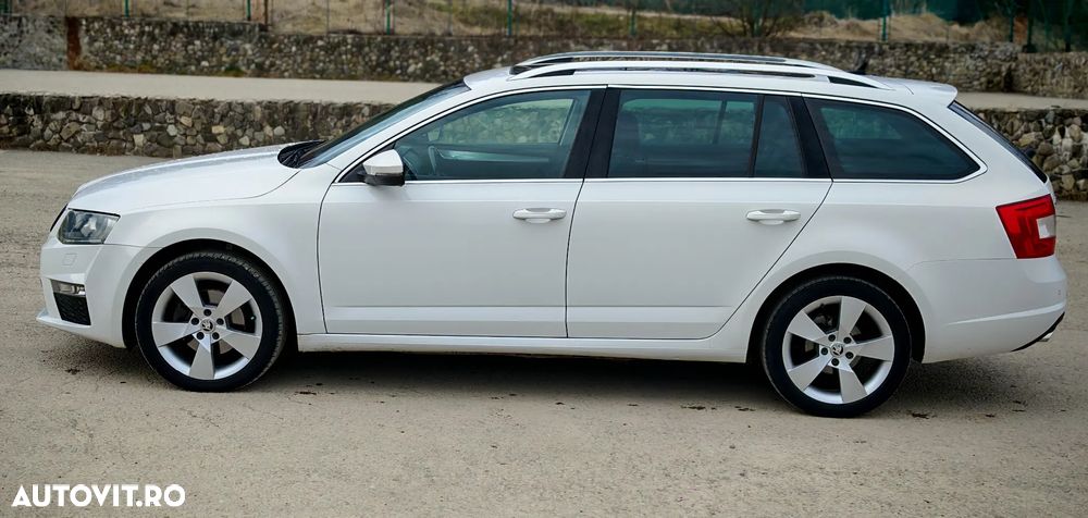Skoda Octavia 2.0 TDI AMBITION DSG - 2
