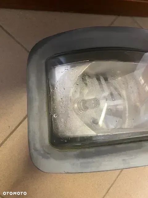 REFLEKTOR LAMPA PRZÓD LEWA PRAWA MAN TGA - 2