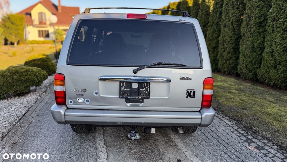 Jeep Cherokee 4.0 Limited - 12
