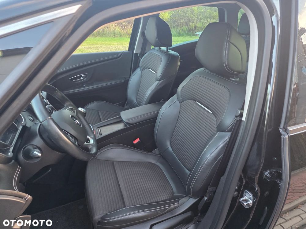 Renault Scenic BLUE dCi 120 BUSINESS EDITION - 22