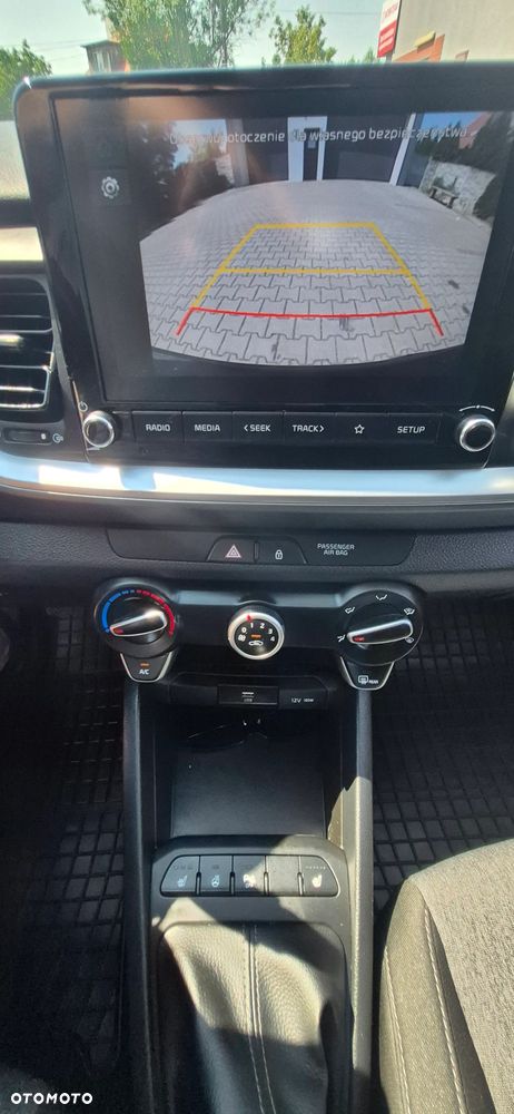 Kia Stonic 1.2 L - 14