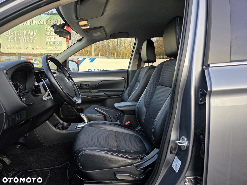 Mitsubishi Outlander 2.0 4WD Plus - 8