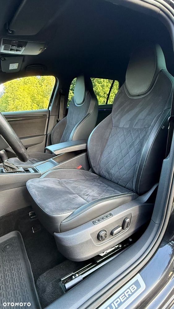 Skoda Superb 2.0 TDI DSG Sportline - 16