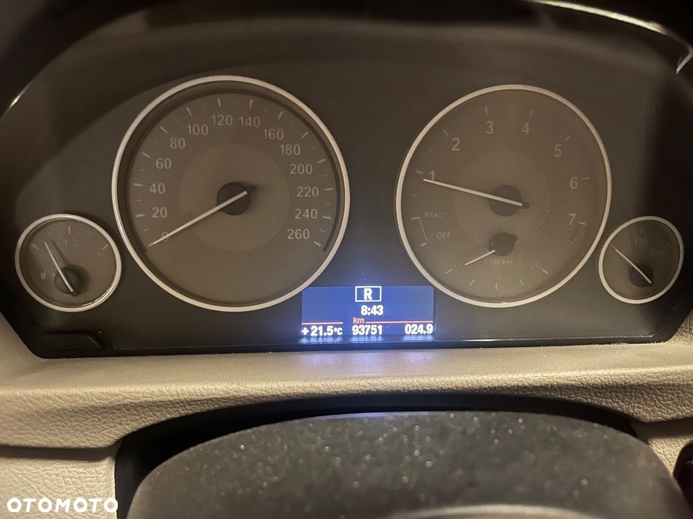 BMW Seria 3 328i - 29