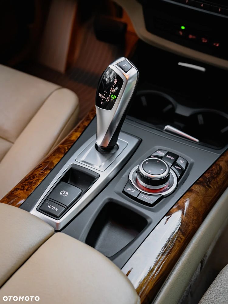 BMW X5 xDrive35i - 31