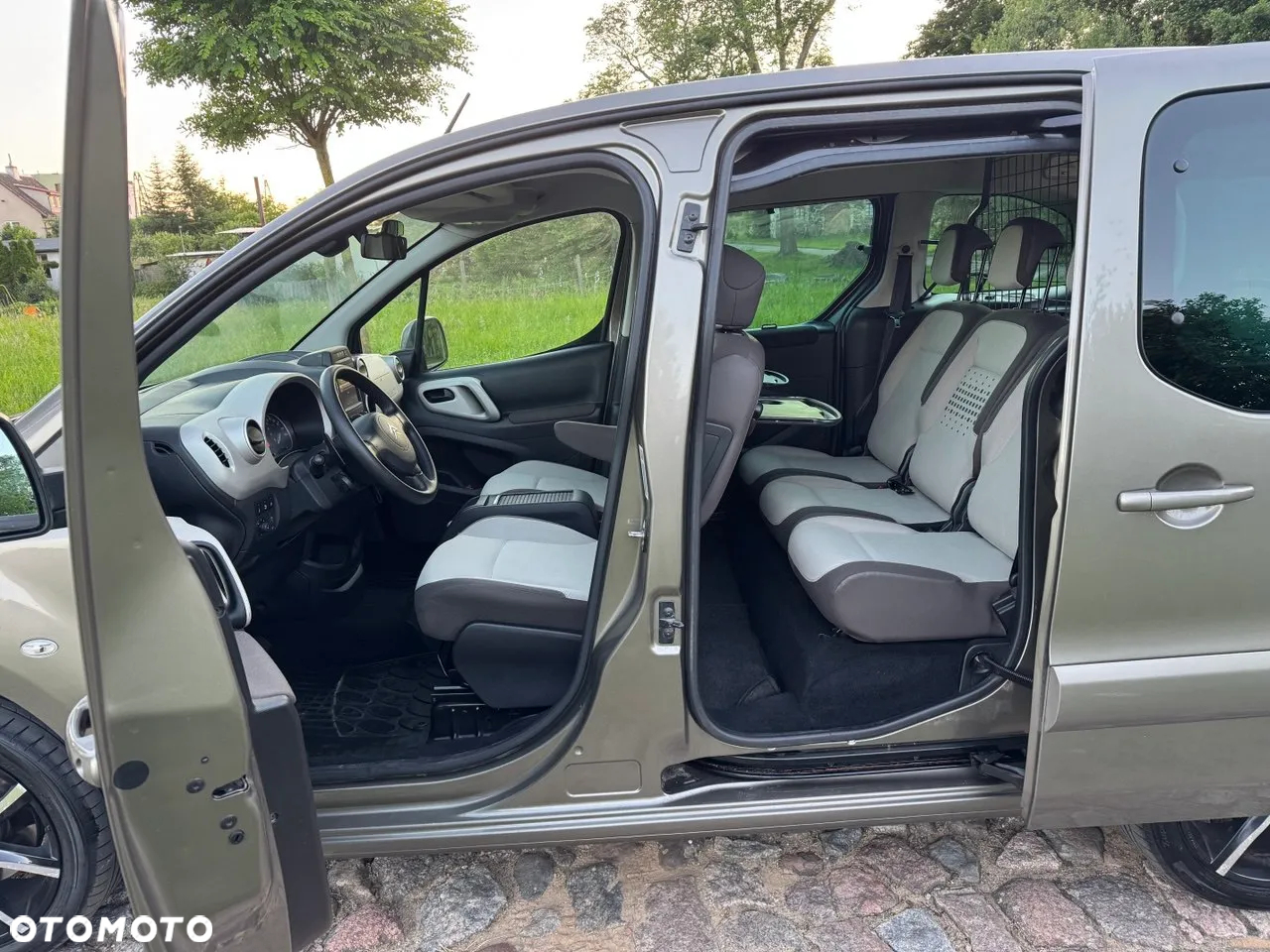 Citroën Berlingo Multispace BlueHDi 100 S&S ETG6 SHINE - 12