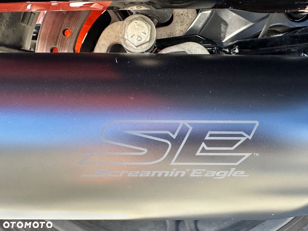 Harley-Davidson Touring Road Glide - 25