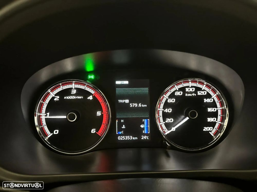 Mitsubishi L200 2.3 DI-D CD Invite 4WD - 2