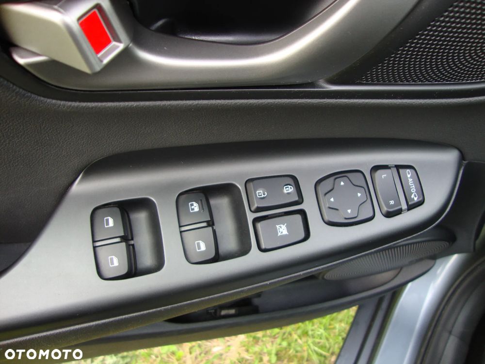 Hyundai Kona 1.6 T-GDI DCT 4WD Premium - 10