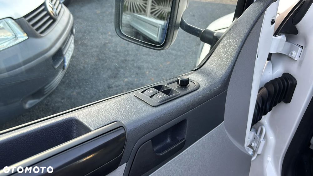 Volkswagen Transporter T5 - 8