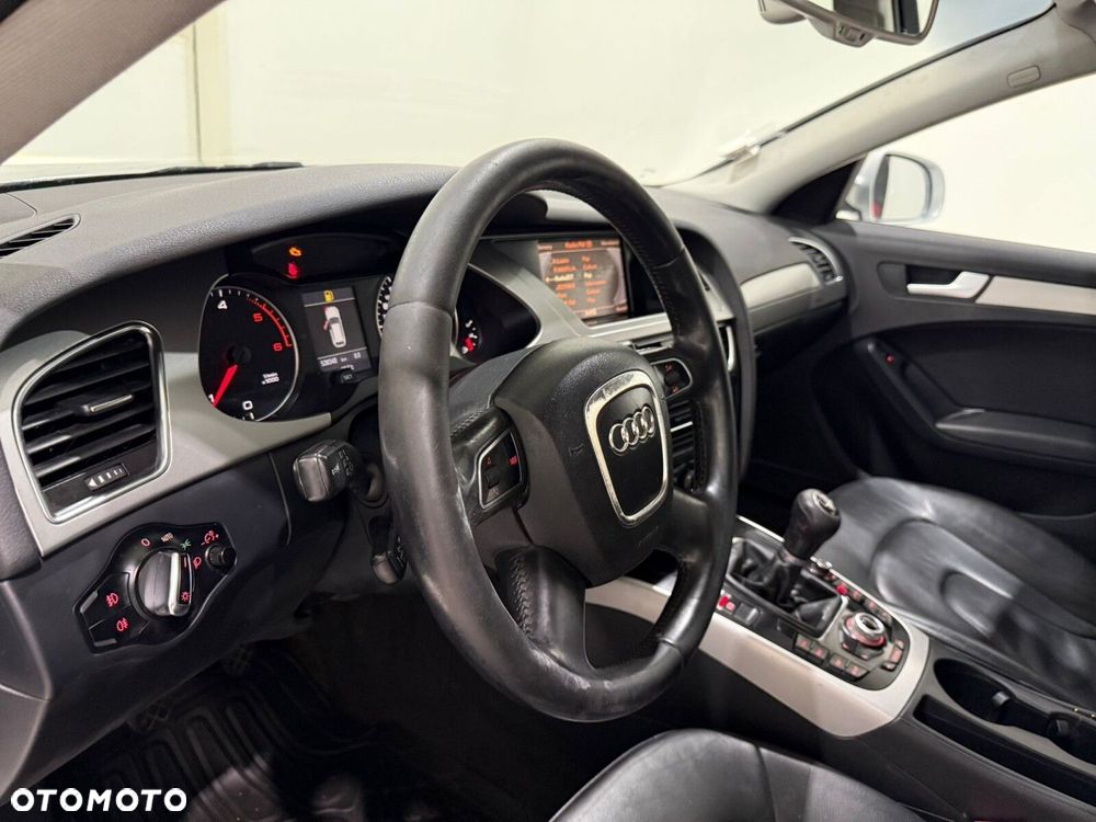 Audi A4 Avant - 31