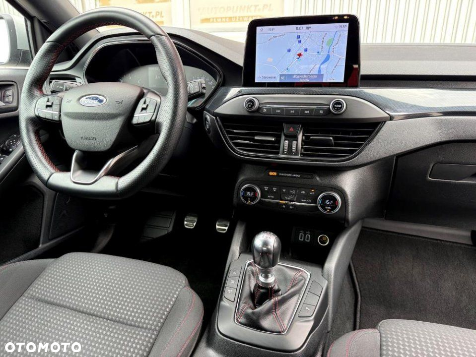 Ford Focus - 11
