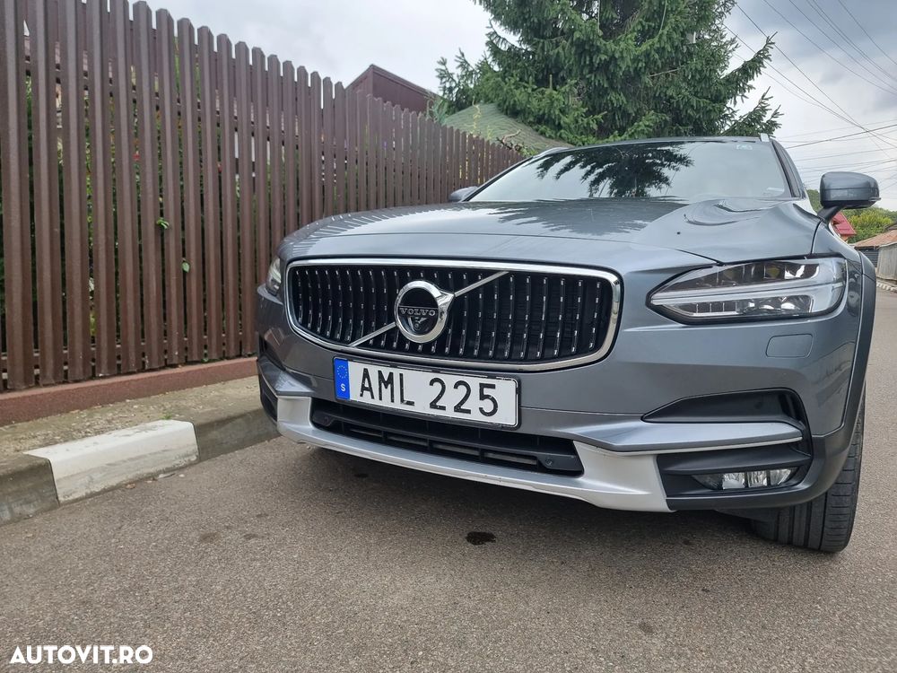 Volvo V90 Cross Country D4 AWD Geartronic - 1