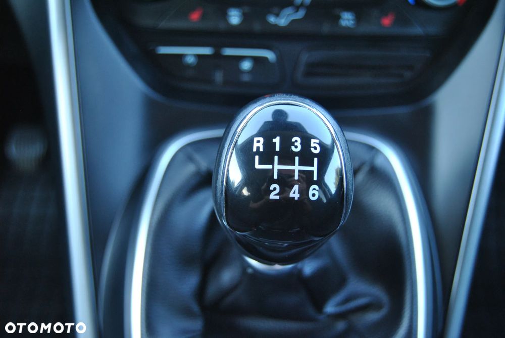 Ford Kuga 1.5 EcoBoost 2x4 SYNC - 27