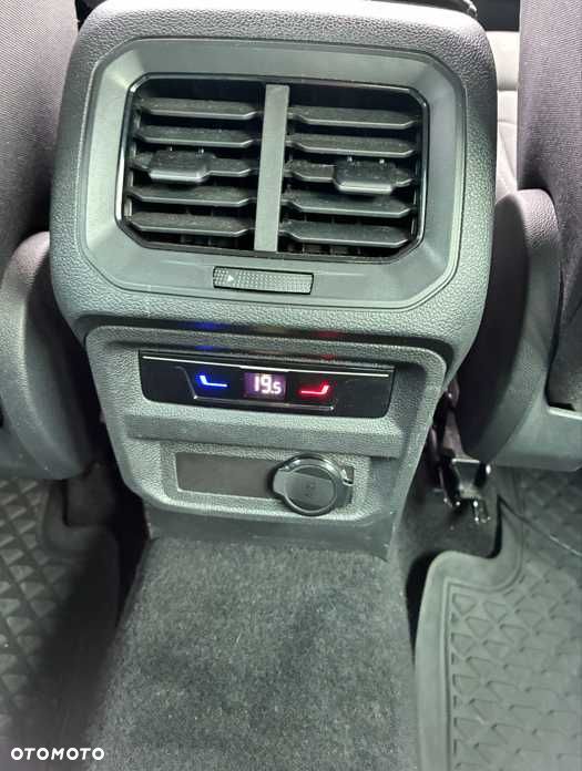 Volkswagen Tiguan - 5