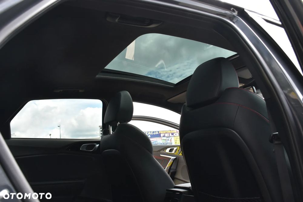 Kia ProCeed 1.6 T-GDI DCT7 OPF GT - 24