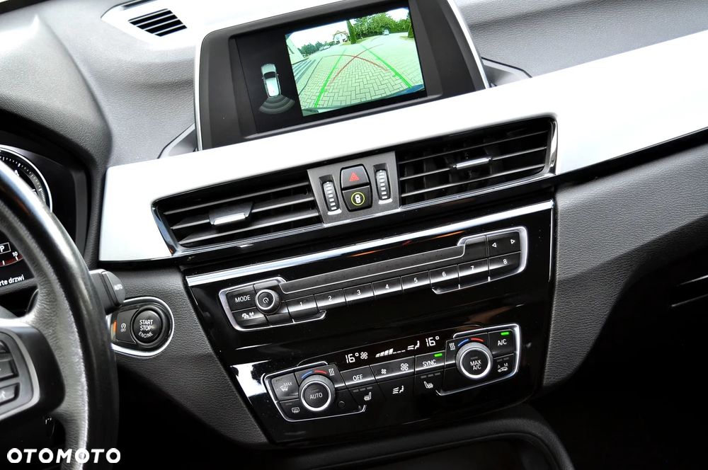 BMW X1 sDrive20d Sport Line - 29