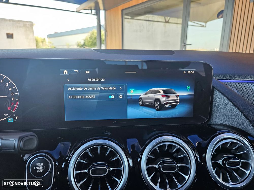 Mercedes-Benz GLA 250 e AMG Line - 32