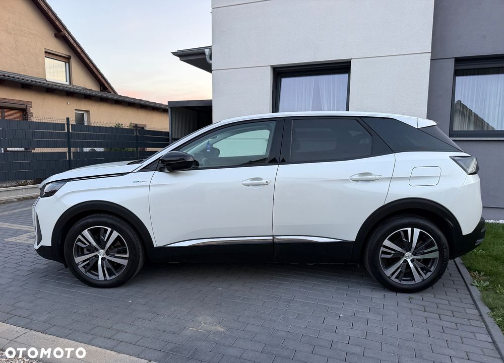 Peugeot 3008 1.6 PureTech HYbrid Allure S&S EAT8 - 5
