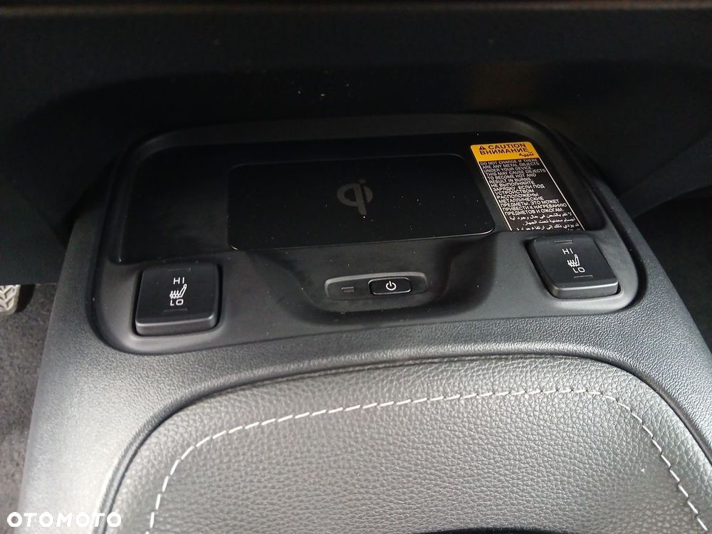 Toyota Corolla 2.0 Hybrid Trek - 35