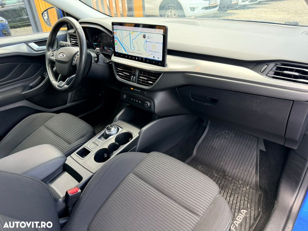 Ford Focus - 8