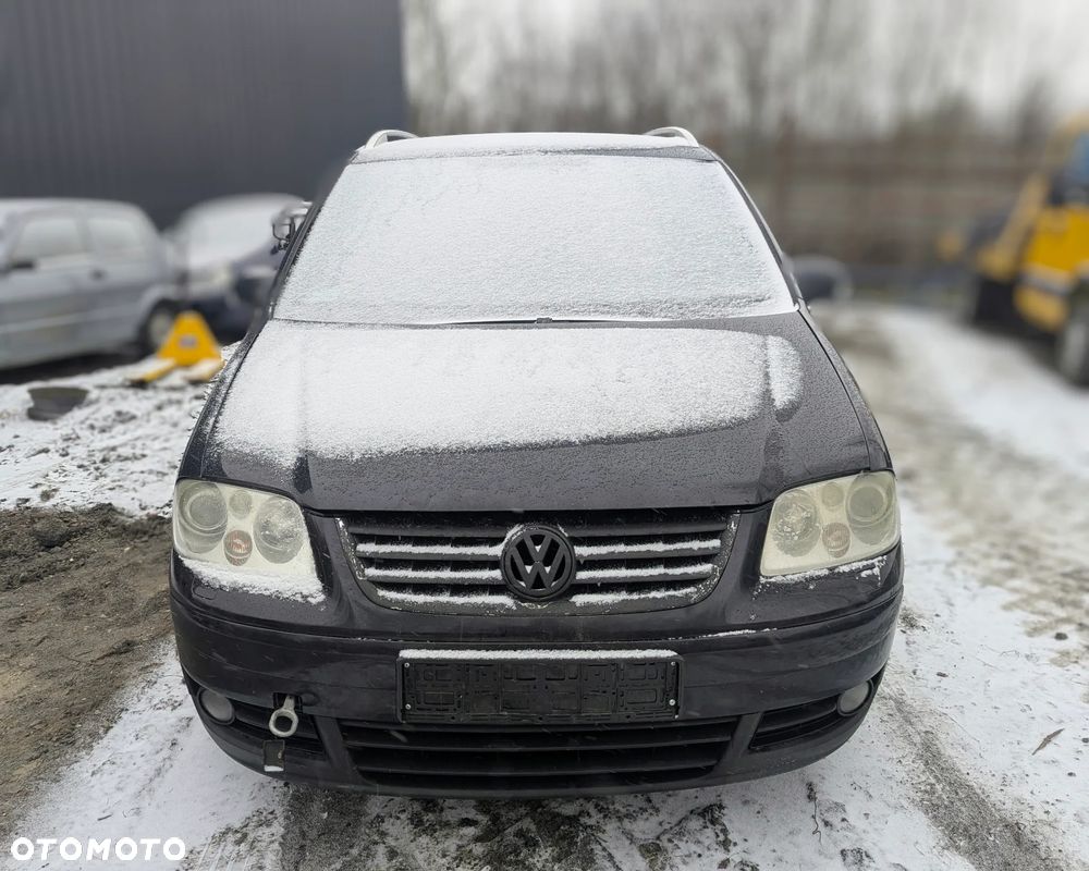 VW Touran 2003 2.0 140 KM - auto na części - 6