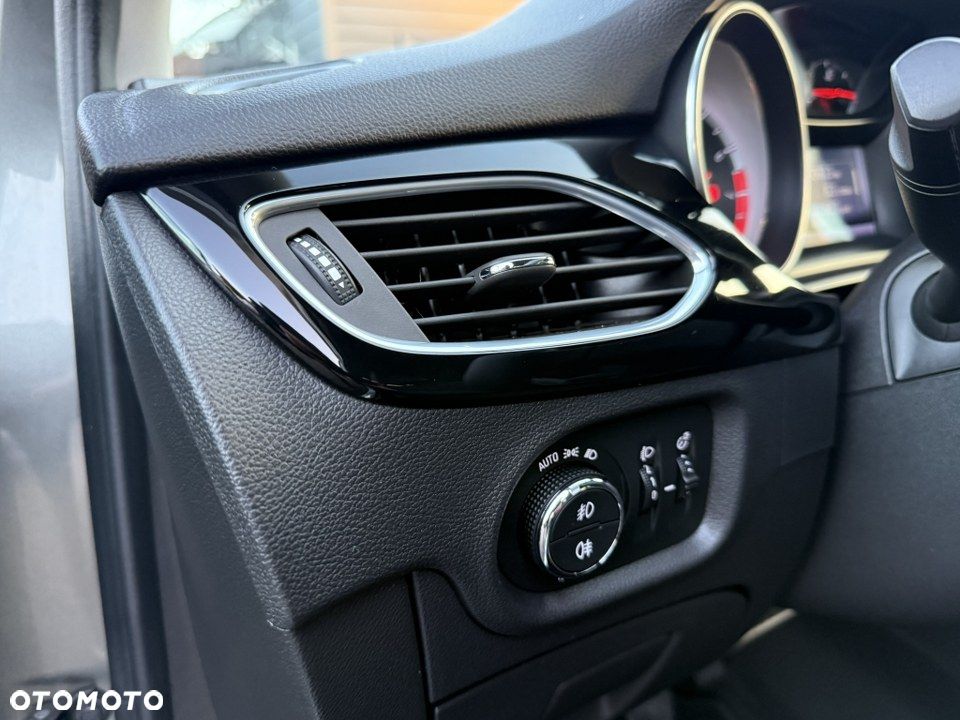 Opel Astra 1.4 Turbo Start/Stop Innovation - 22