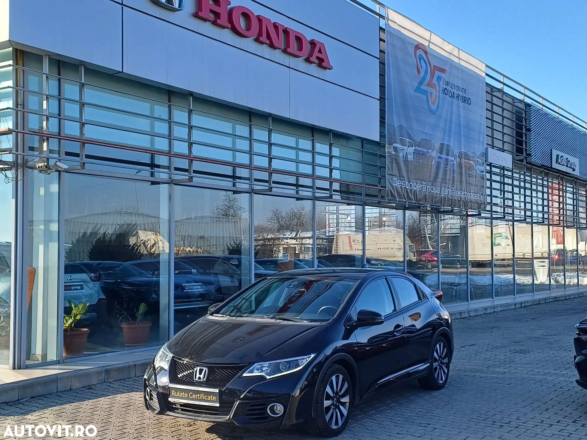 Honda Civic 1.6 i-DTEC MT Elegance - 1