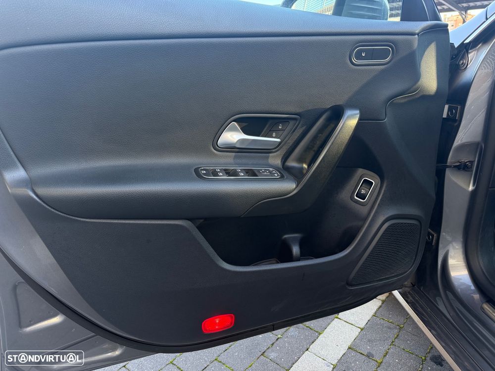 Mercedes-Benz CLA 180 d Shooting Brake Progressive - 11