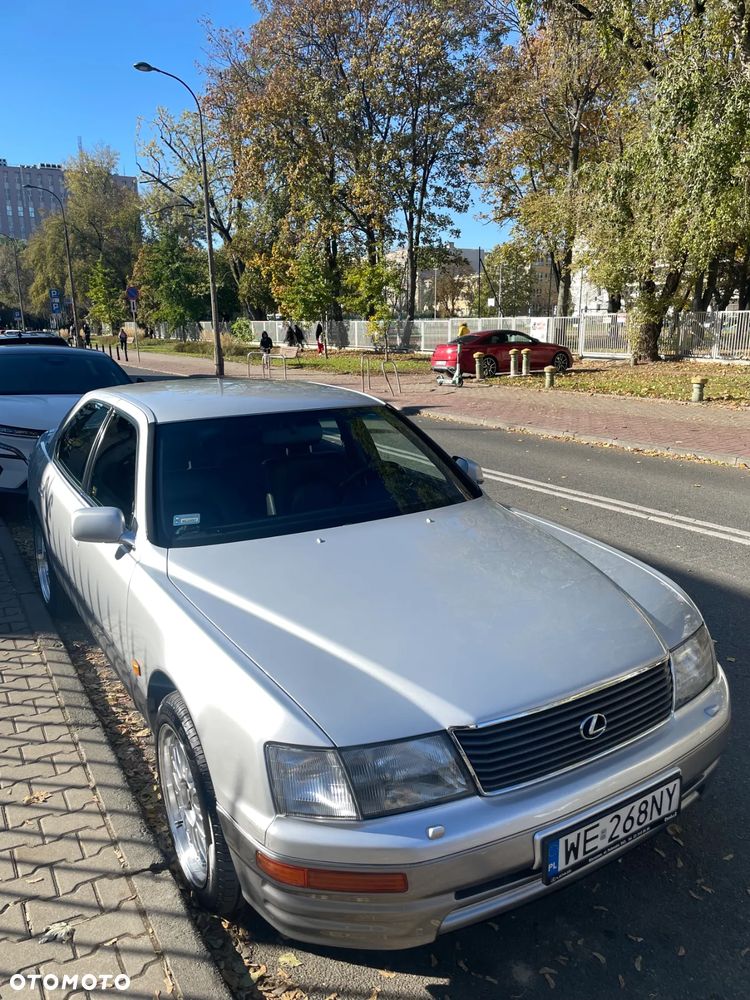 Lexus LS Standard - 14